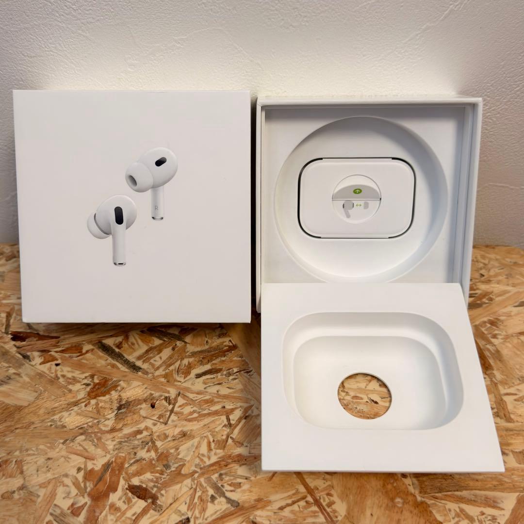 【中古】Apple AirPods Pro2 ライトニング端子モデル