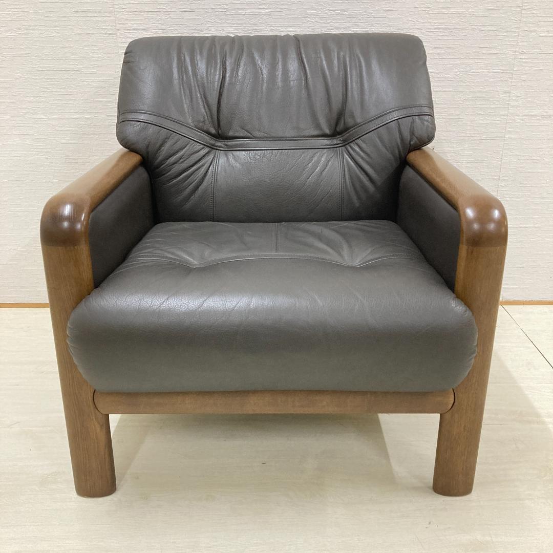 【カリモク】本革 一人掛けソファ シングルソファ レザー アームチェア B