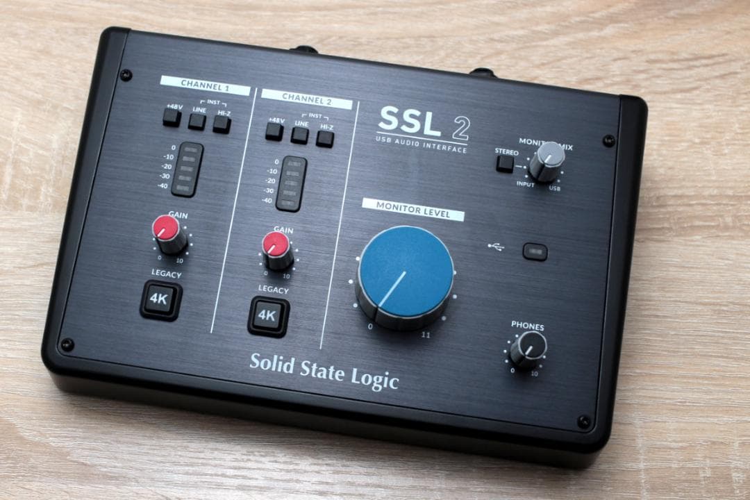 SSL2 Solid State Logic オーディオインターフェース