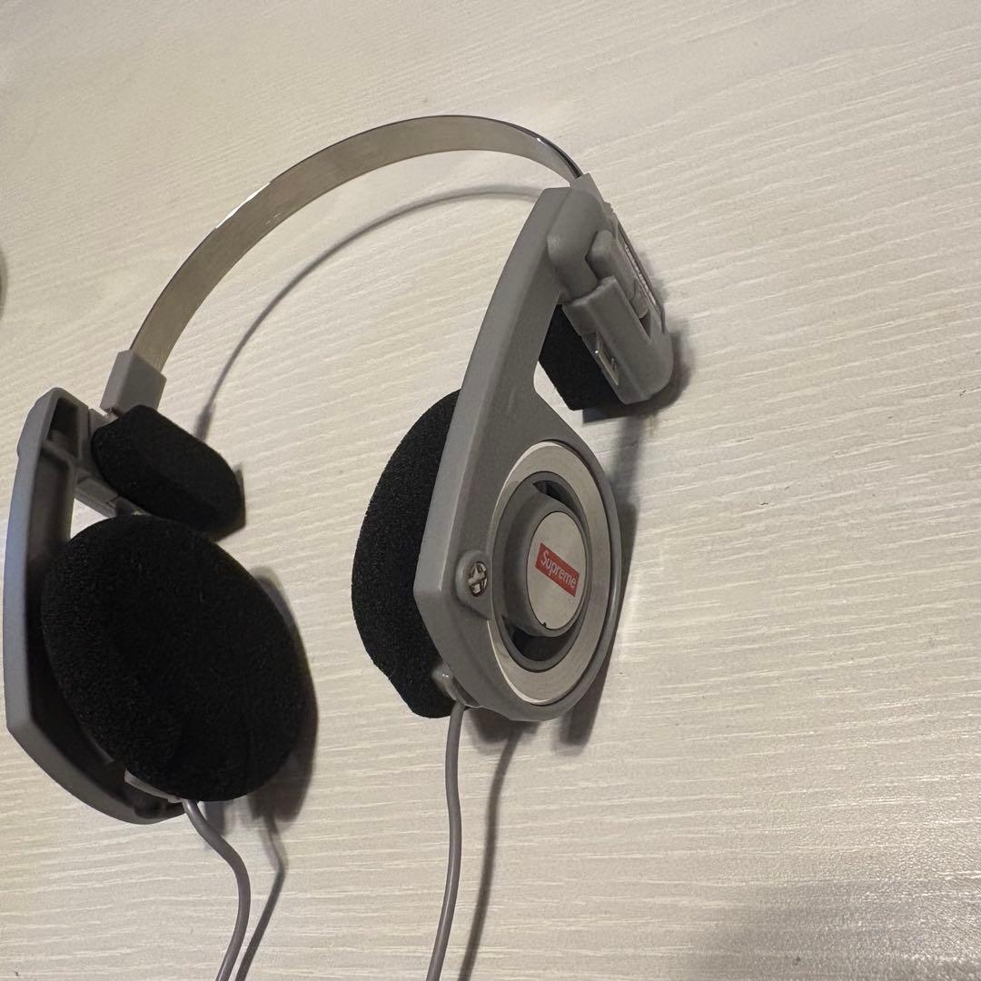 ヘッドホン Supreme Koss
