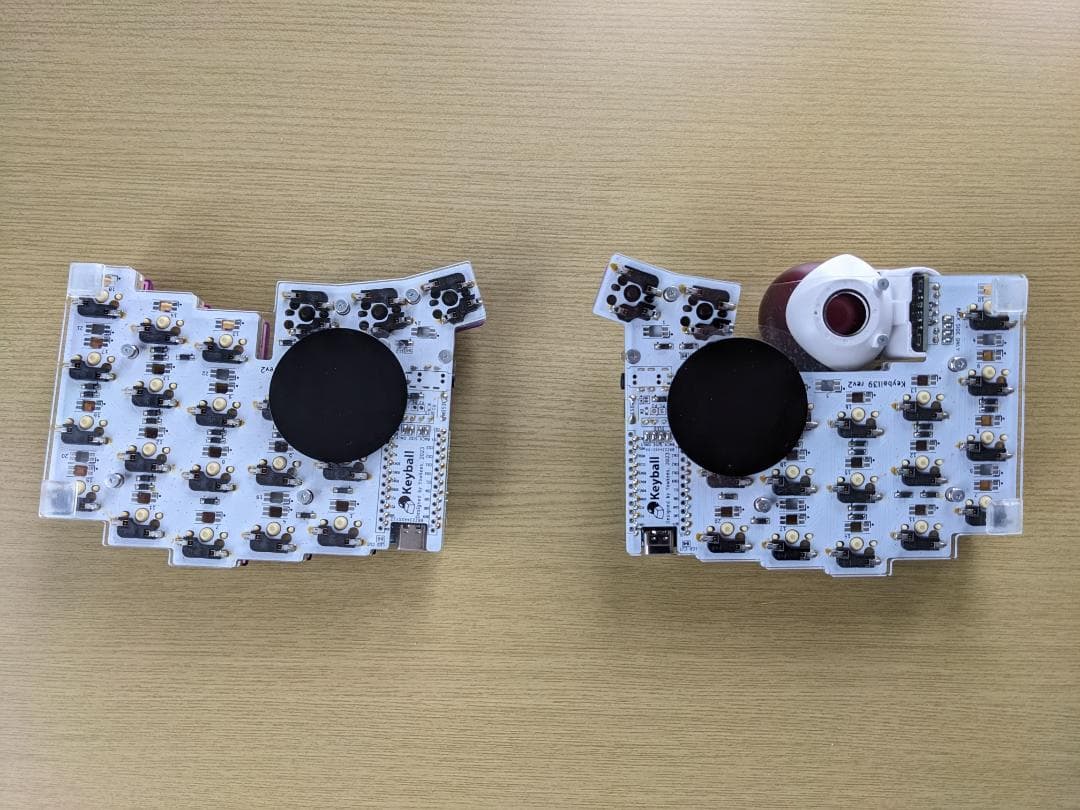 Keyball39ケーブルとテンティングスタンド付き完成品