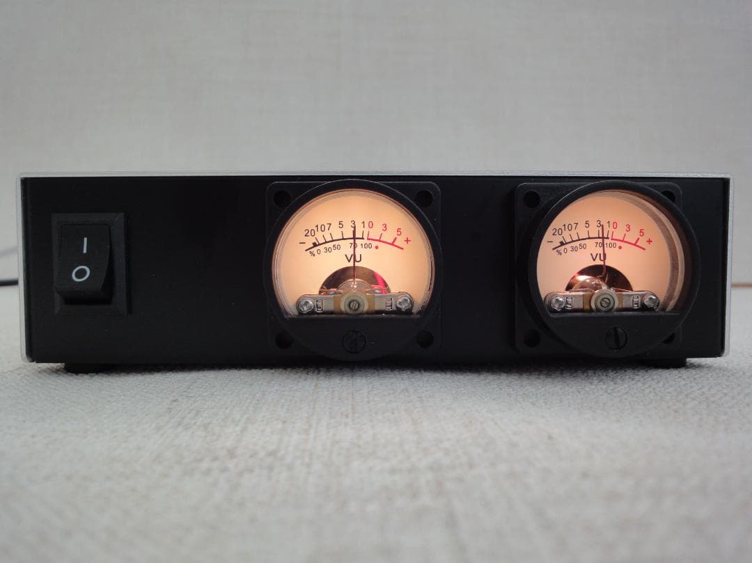自作ステレオVUメーター（新品丸型コンパクトタイプ）210号機