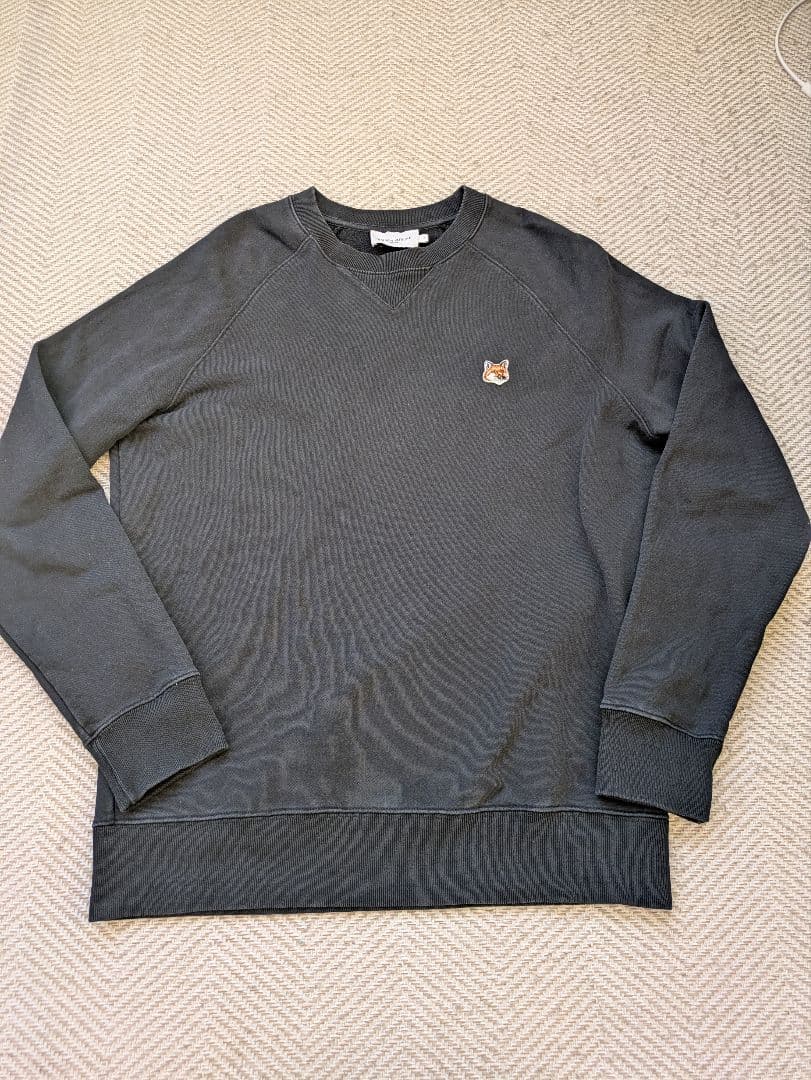 美品　MAISON KITSUNÉ ネイビー スウェット Lサイズ