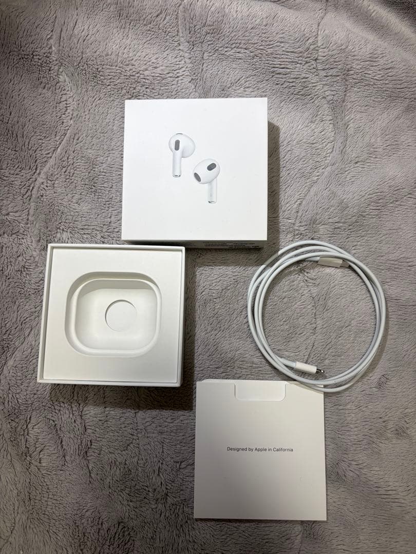 AirPods 第三世代 右耳 充電ケーブル付き
