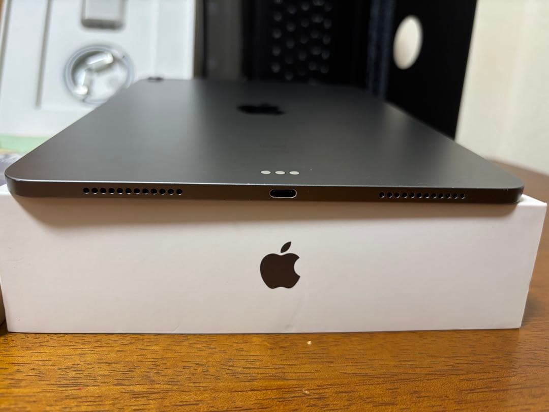 【極美品】 iPad air 10.9インチ 第4世代 64GB WiFI