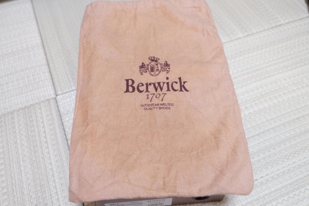 Berwick 1707 4477 ACVI ブラウン　UK5.5