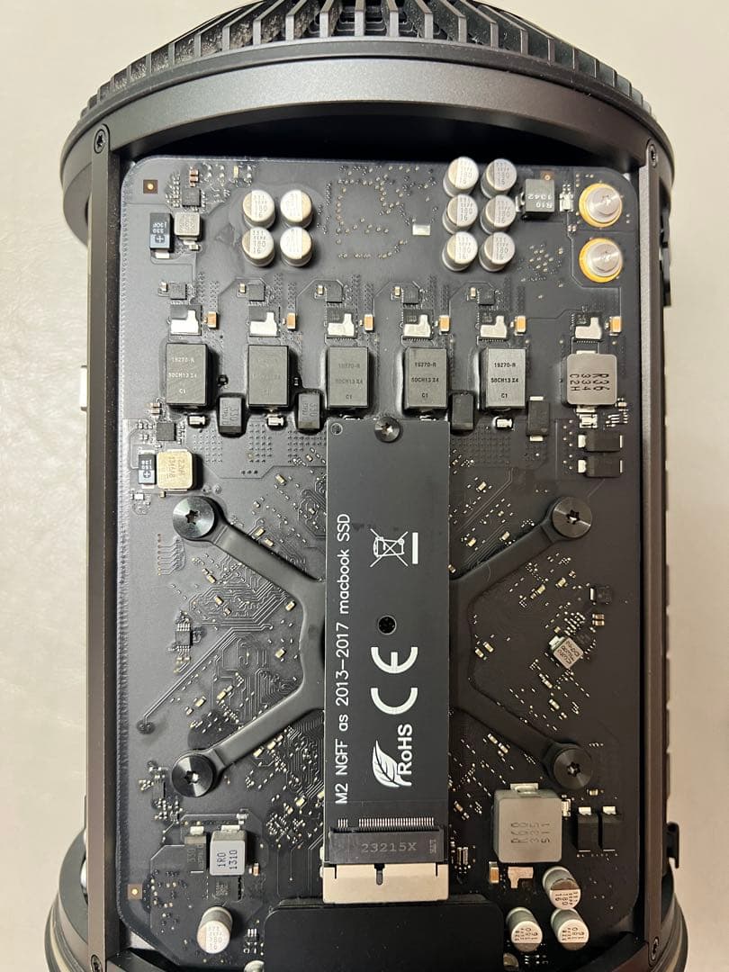 【ジャンク】Apple Mac Pro 2013 12コア 64GB D500