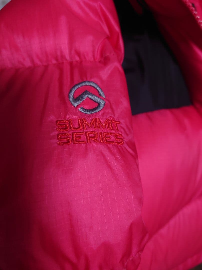 は*な様 ザ ノースフェイスダウン　サミットシリーズ　メンズXS　800FP　男