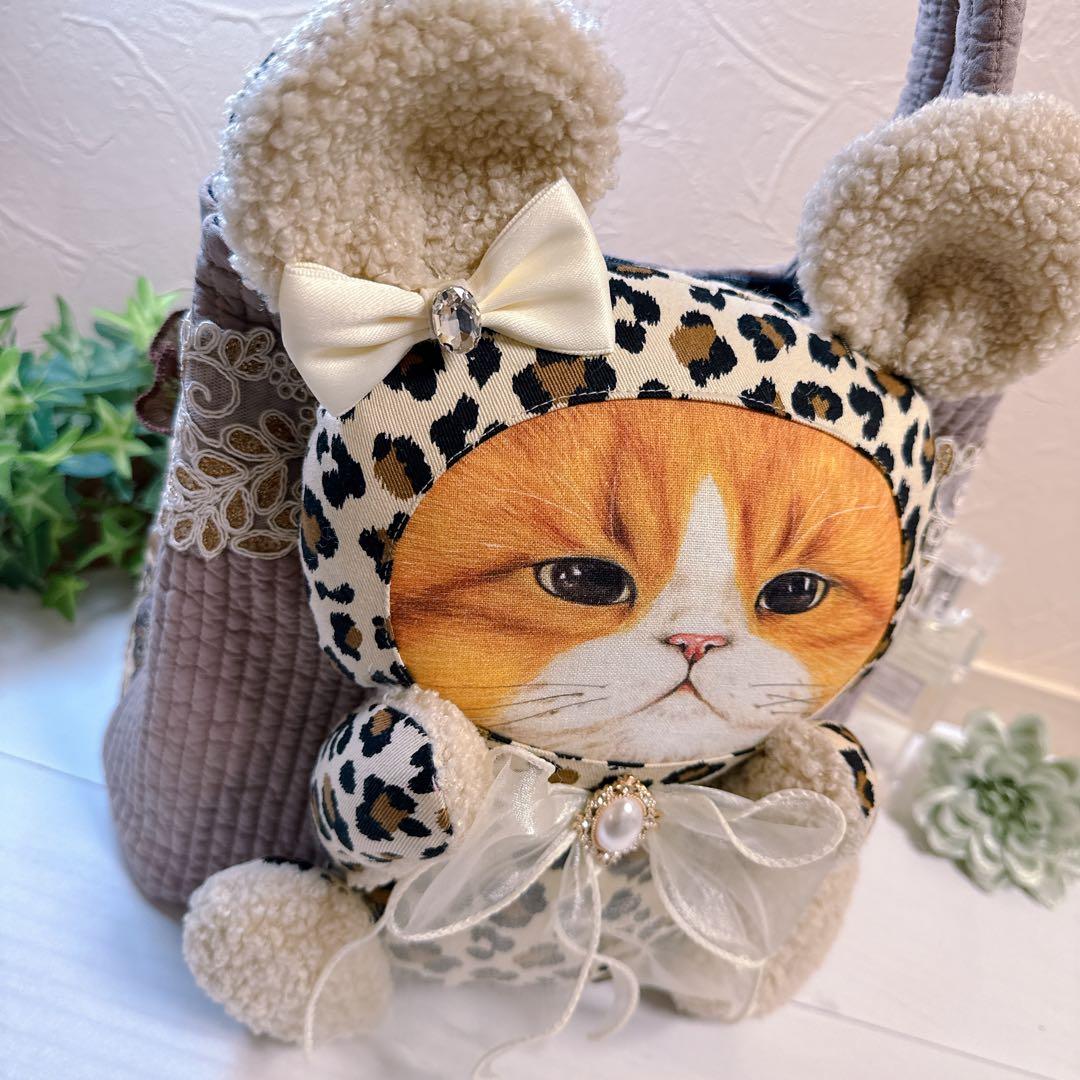 あ*き様 コヤンイサムチョン♡bigぶさかわハチワレにゃんのヌビ×インド刺繍トー