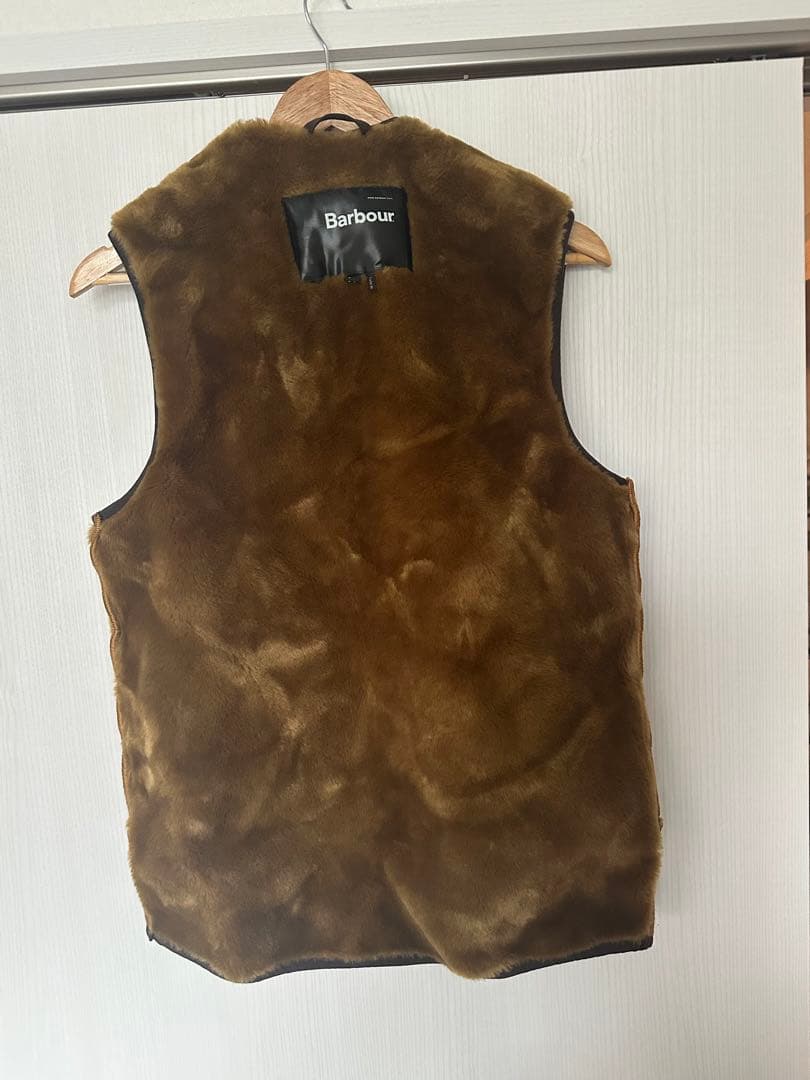 Barbour ブラウンファーベスト
