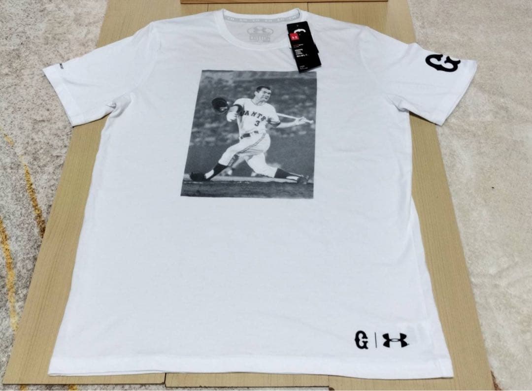 タグ付新品　読売ジャイアンツ　長嶋茂雄選手　傘寿祝いシャツ　G3×UA