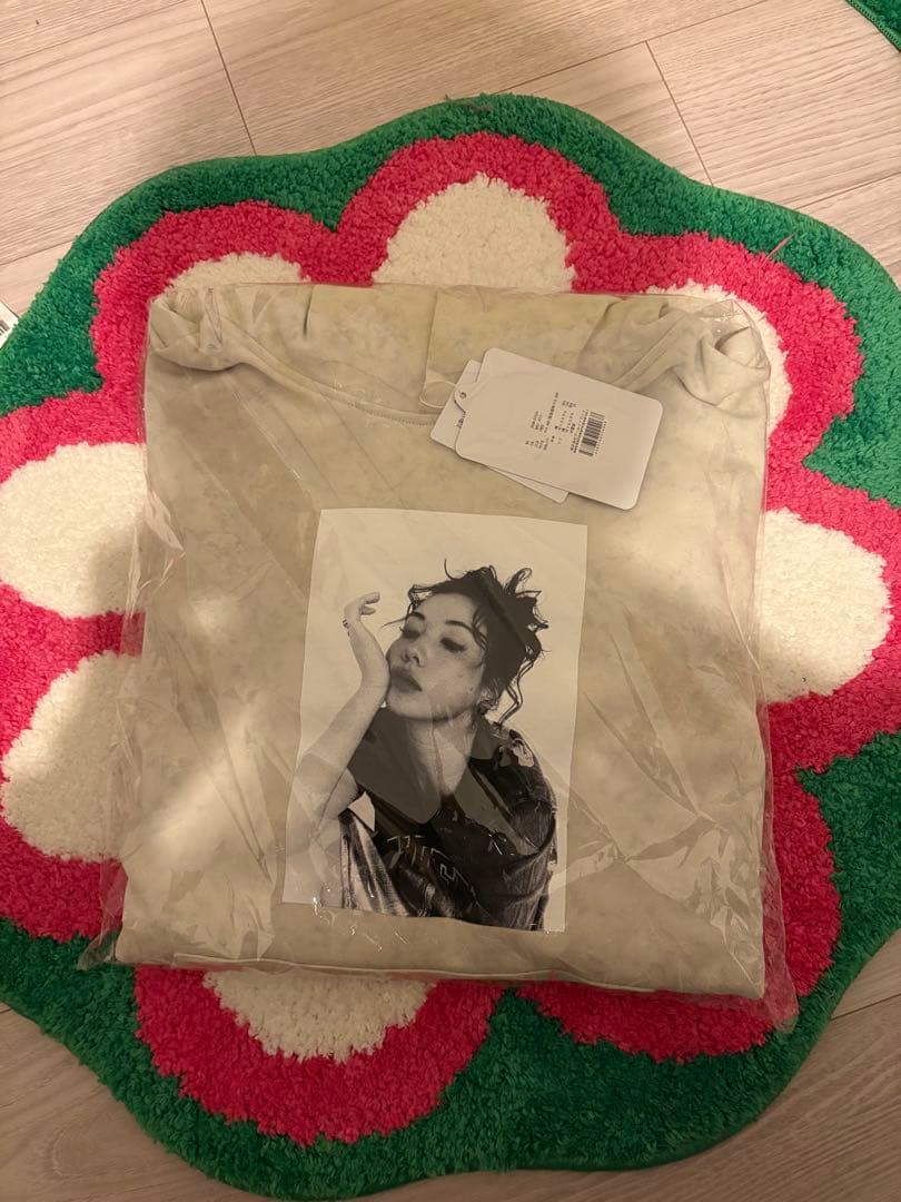 RE. 加工フーディー　ホワイト