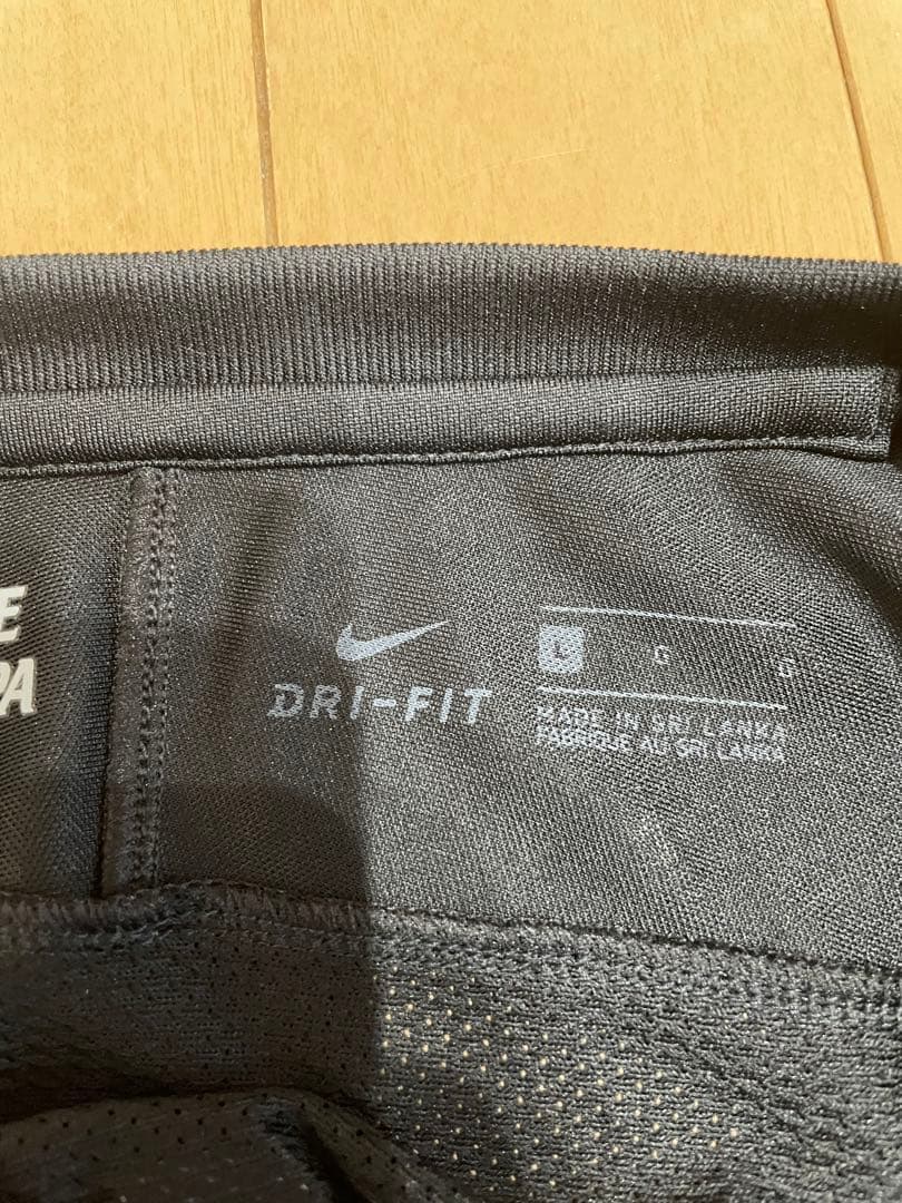 [長谷部選手直筆サイン入り]フランクフルト 21/22 公式レプリカユニフォーム