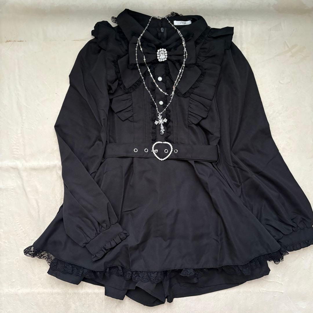 地雷 パルエルフィー メイド フリル リボン 十字架 ベルト セットアップ