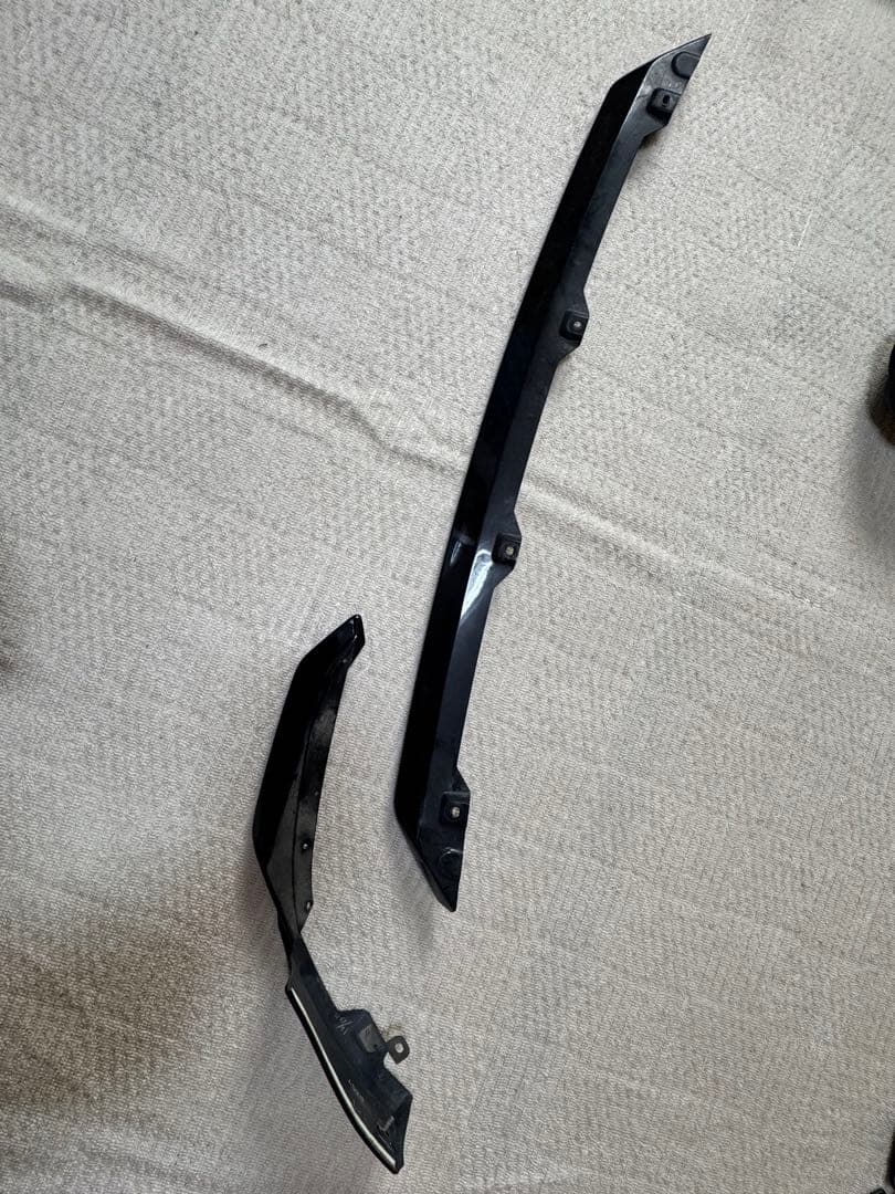 レクサスLS500 TRD 左 真ん中