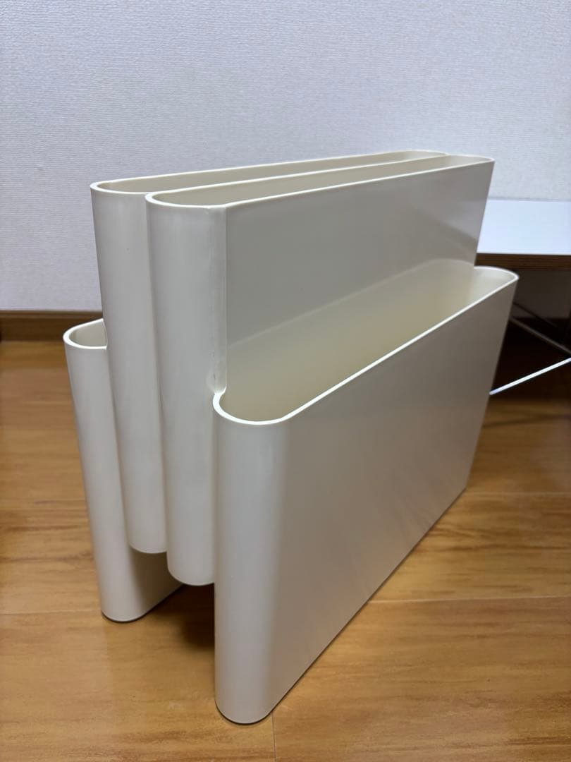 【期間限定値下げ中】Kartell風　ホワイト マガジンラック
