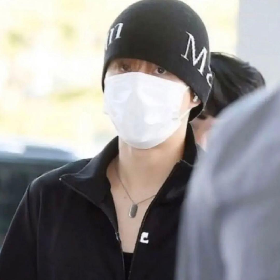 帽子 MATIN KIM LOGO JACQUARD SHORT BEANIE