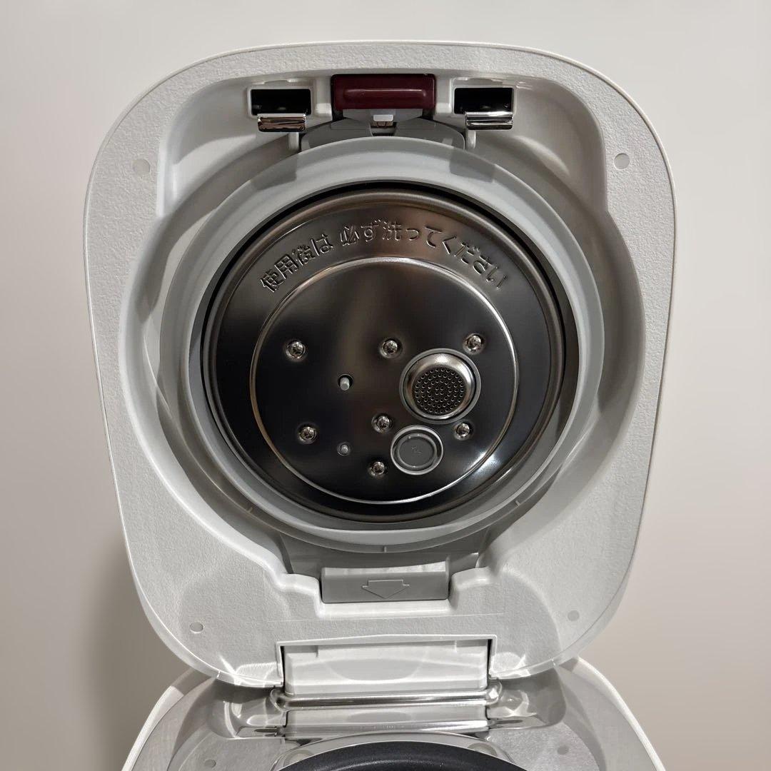 2023年製　パナソニック SR-JW058炊飯器 3合　可変圧力IH炊飯器