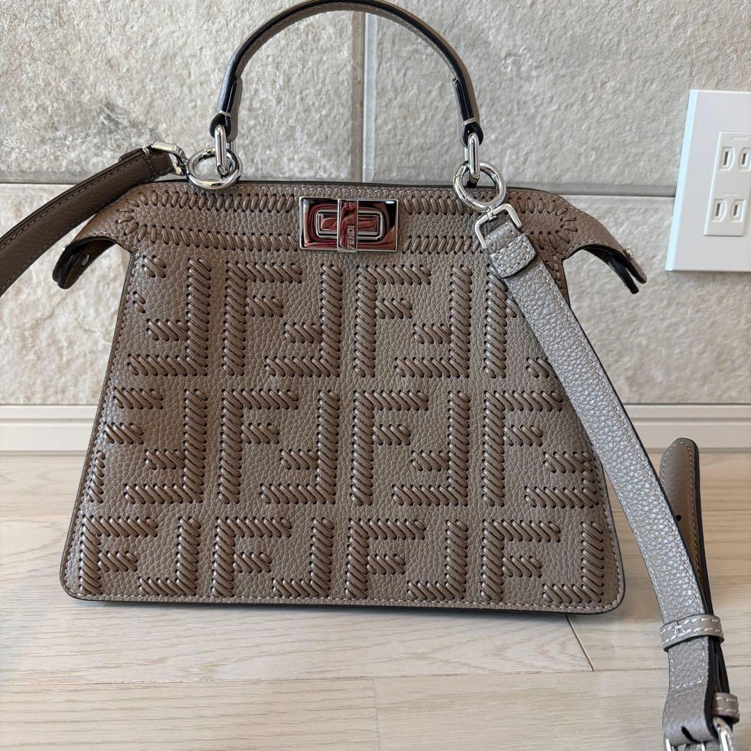 Fendi フェンディピーカーブースモール近年購入