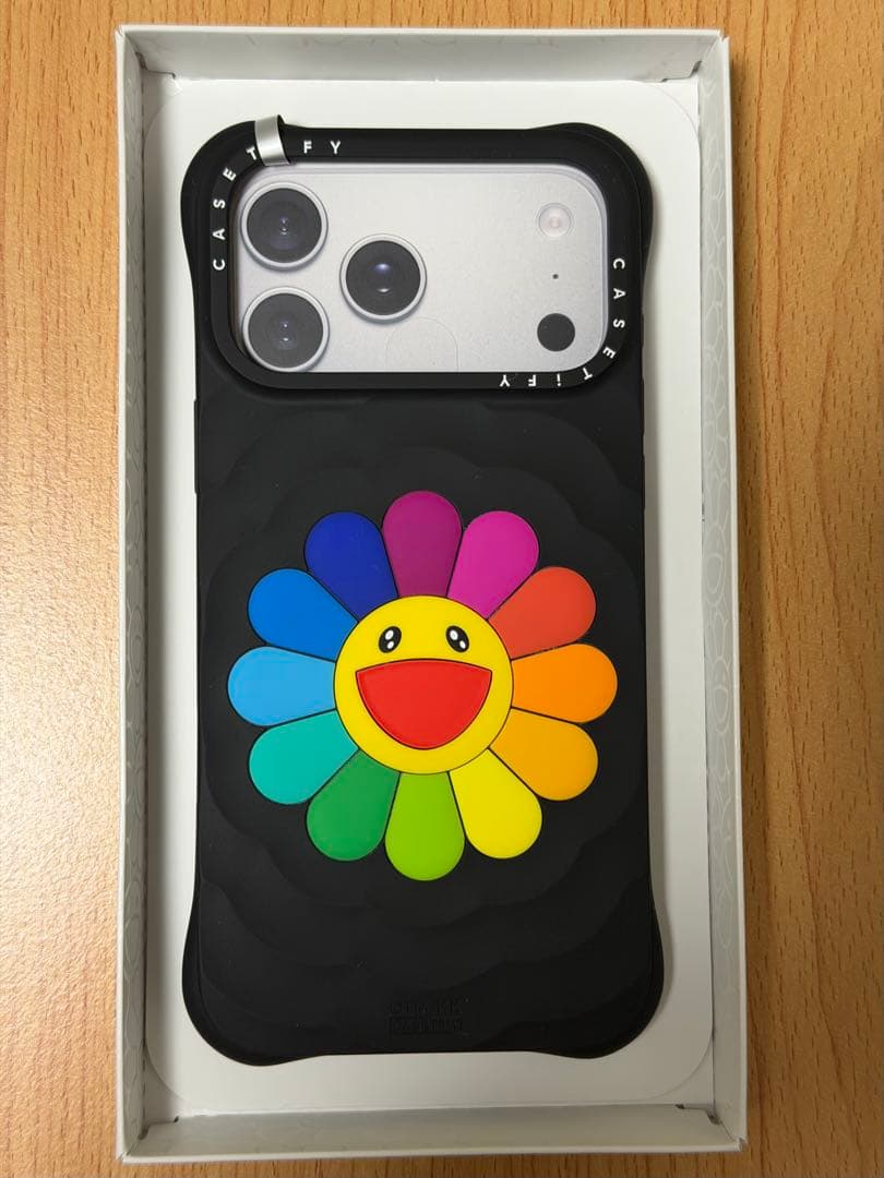 コレクター品）CASSETIFY村上隆 レインボーiPhone17pro Max