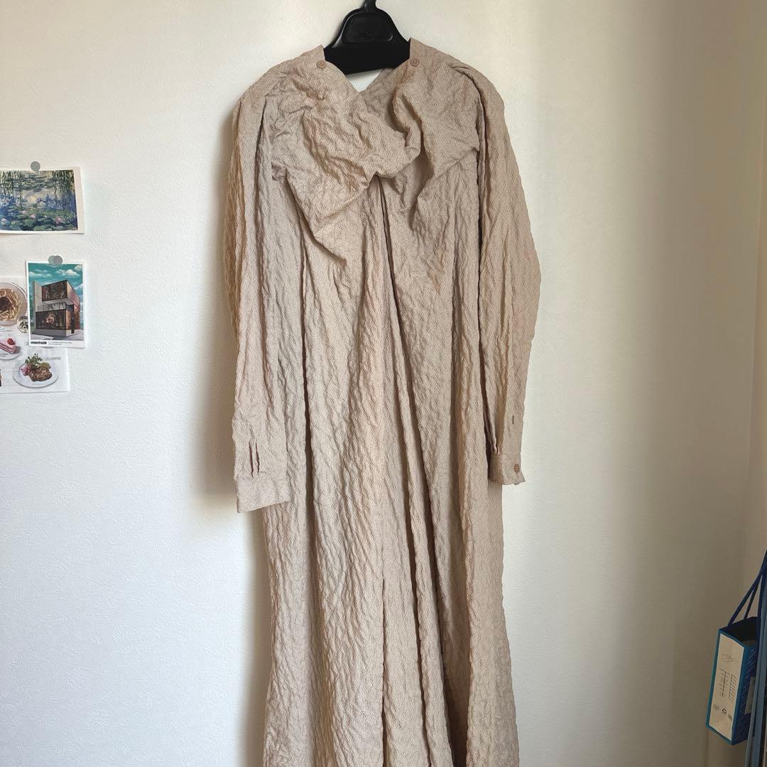 ISSEY MIYAKE ベージュロングワンピース