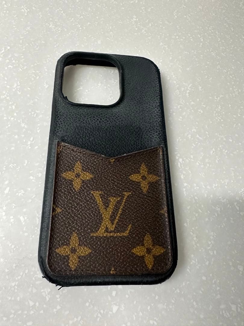 ルイヴィトン iPhone14proケース