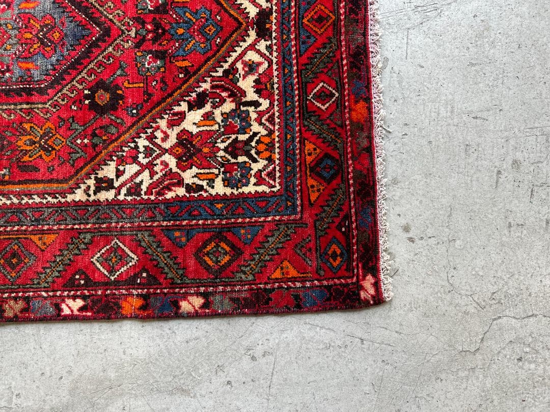 【Vintage rug】ペルシャ絨毯｜150 × 104cm｜アフシャル族