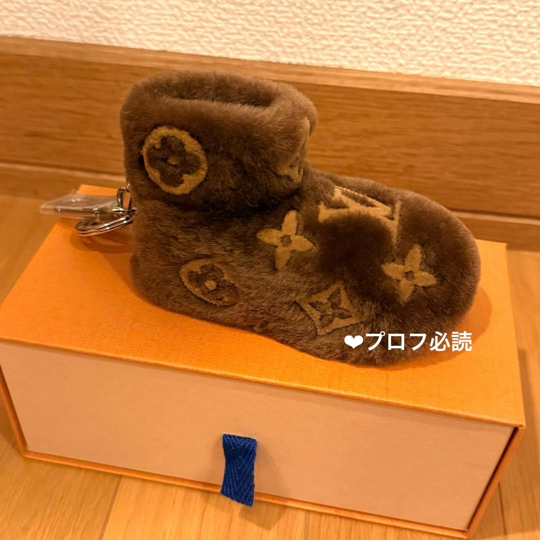 Louis Vuitton モノグラムフットプリントキーホルダー
