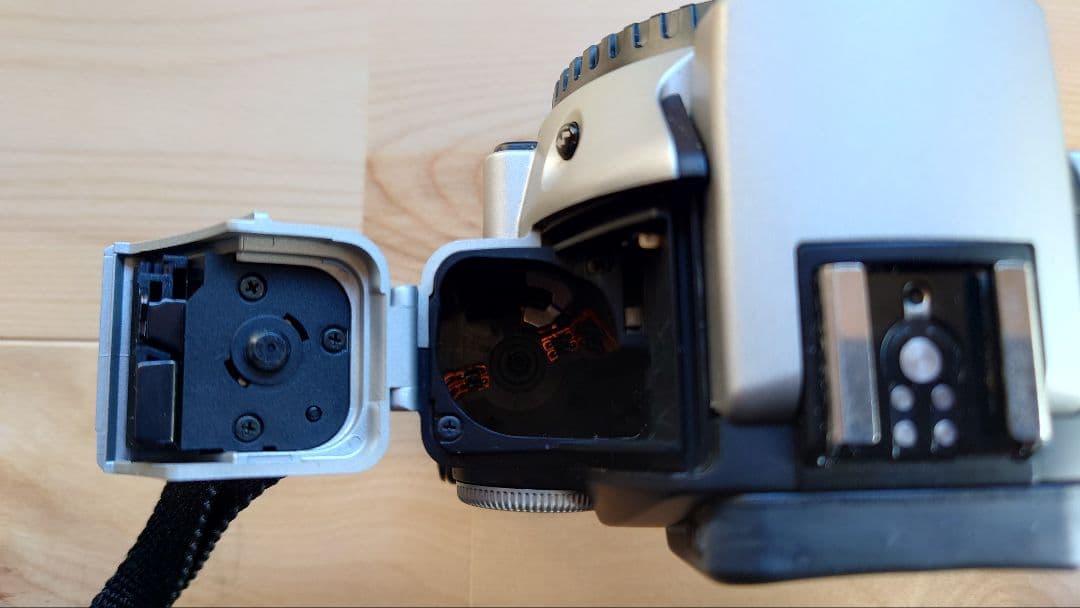 Canon EOS IX50 シルバー