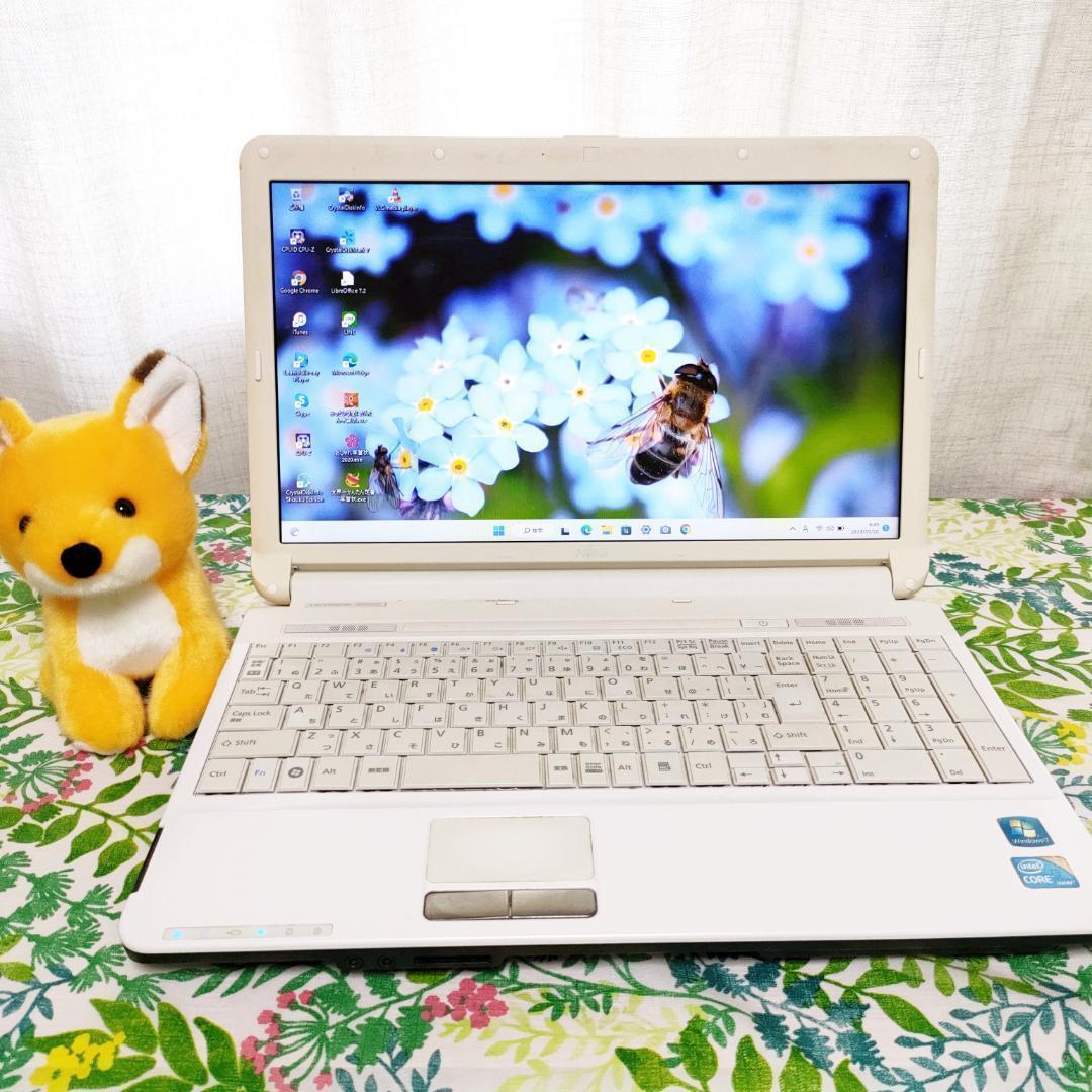 女性初心者の方【Window11高性能ssd】ホワイト✨すぐ使える快適　720