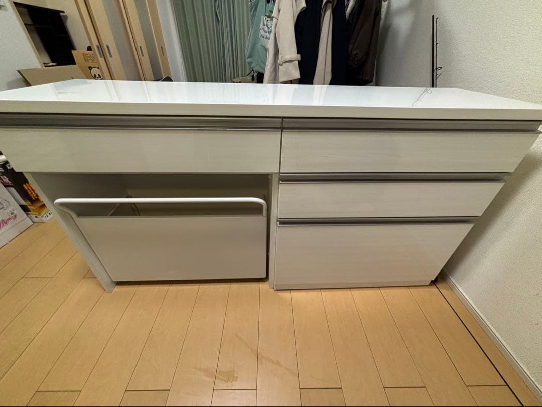 [QP]キッチンカウンター ホワイト ニトリ　食器棚