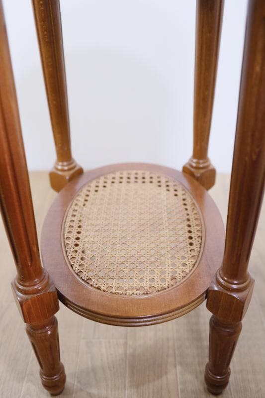 ◆イタリア製クラシカル家具 【大理石】オーバル型 　サイドテーブル 籐編み ①