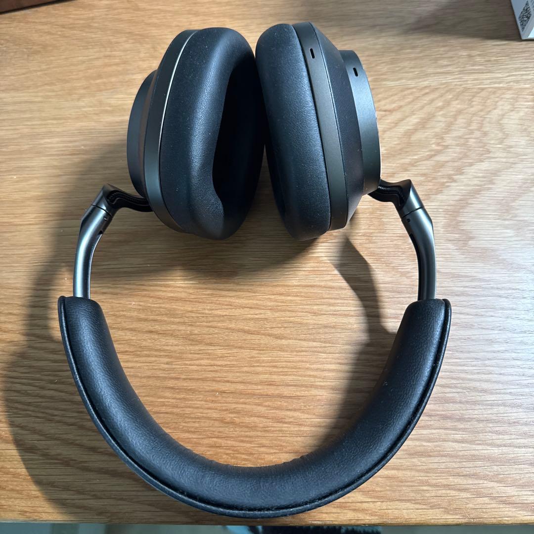 Bowers & Wilkins Px8 ワイヤレスヘッドホン ブラック