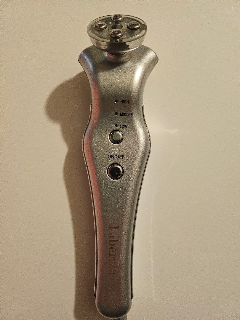 リベラータララルーチェRF EMS美顔器