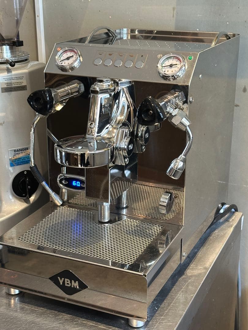 ●中古●VBM/VIVIENME エスプレッソマシン &備品※直接引取大歓迎