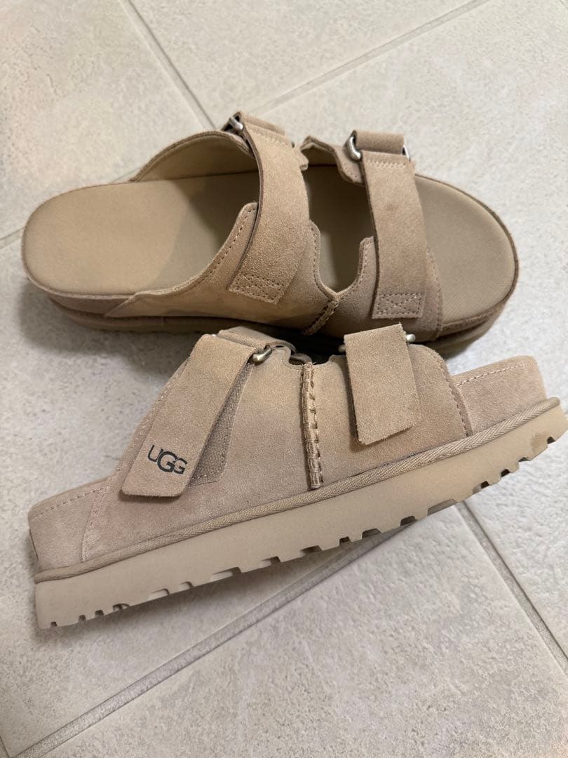 UGG Goldenstar Hi Slide ユニセックスサンダル 28cm