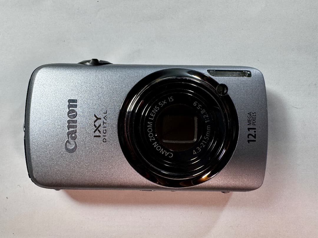 Canon IXY DIGITAL 930 IS　カメラ本体＋ケース＋充電器