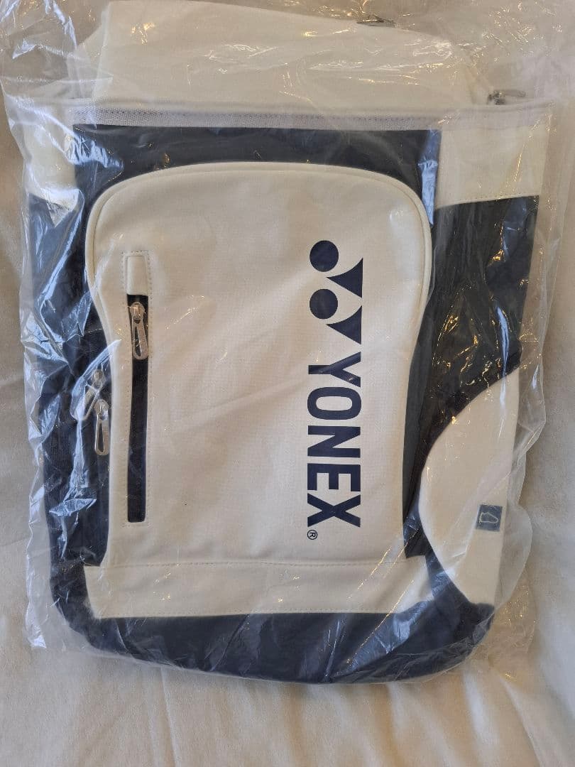 YONEX バドミントンバックパック ホワイト/ネイビー