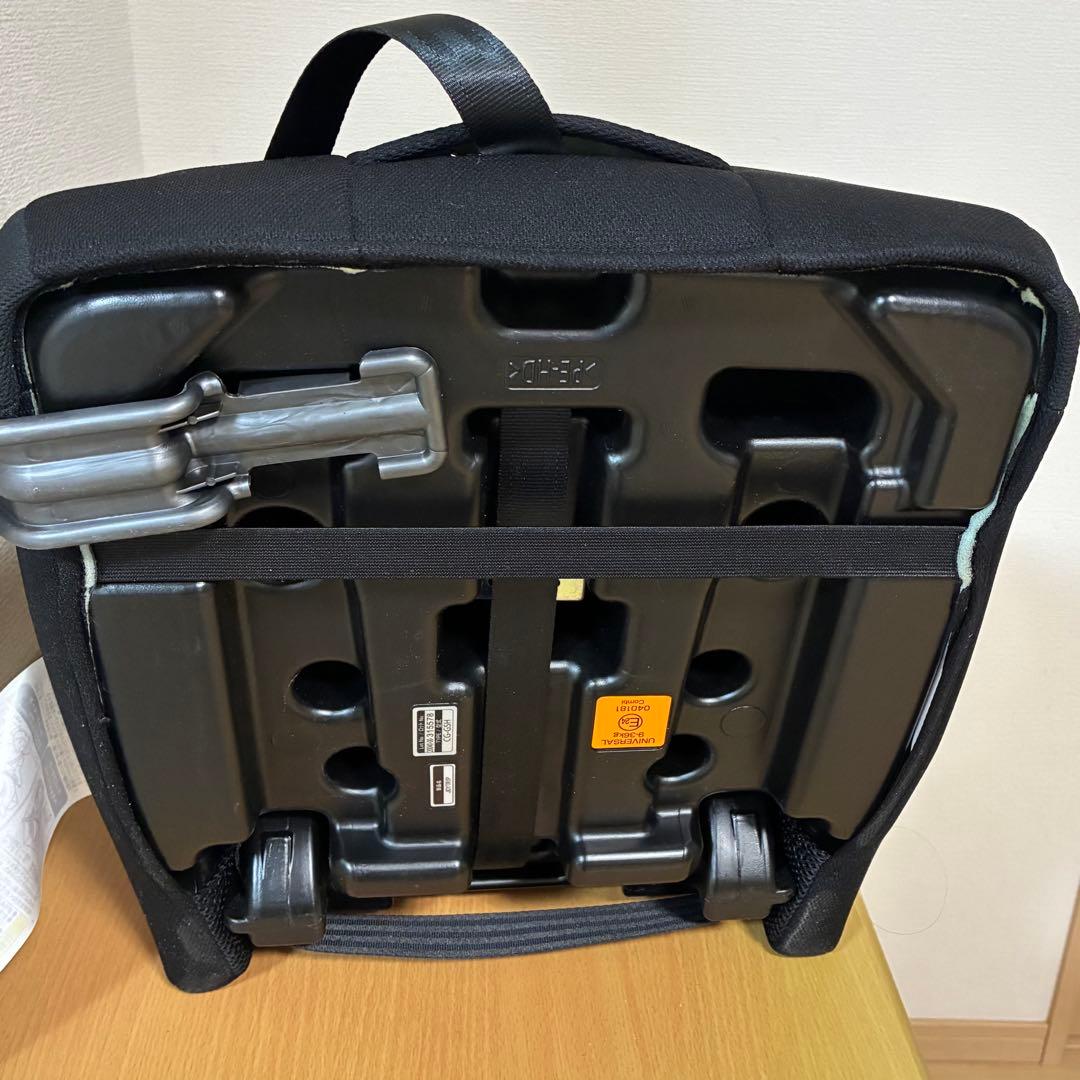 コンビ ジョイトリップ エアスルー GG ブラック ジュニアシート