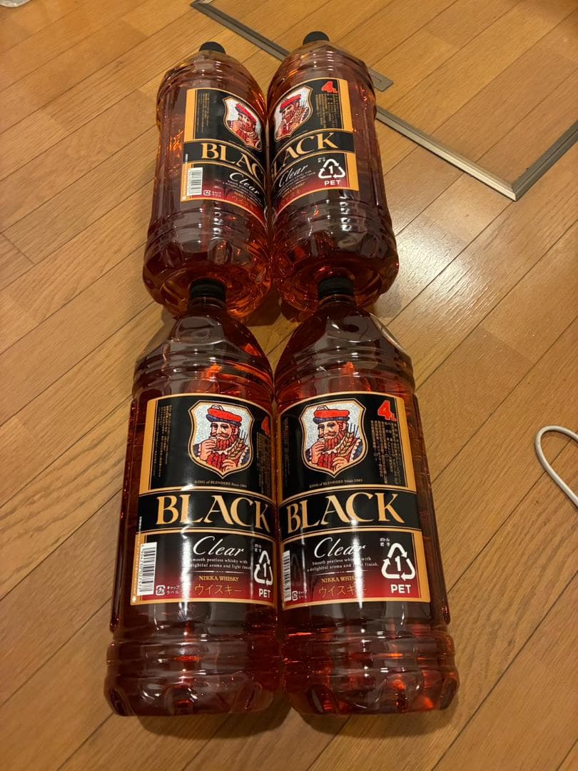 ブラックニッカ ウイスキー4000ml クリア　４本