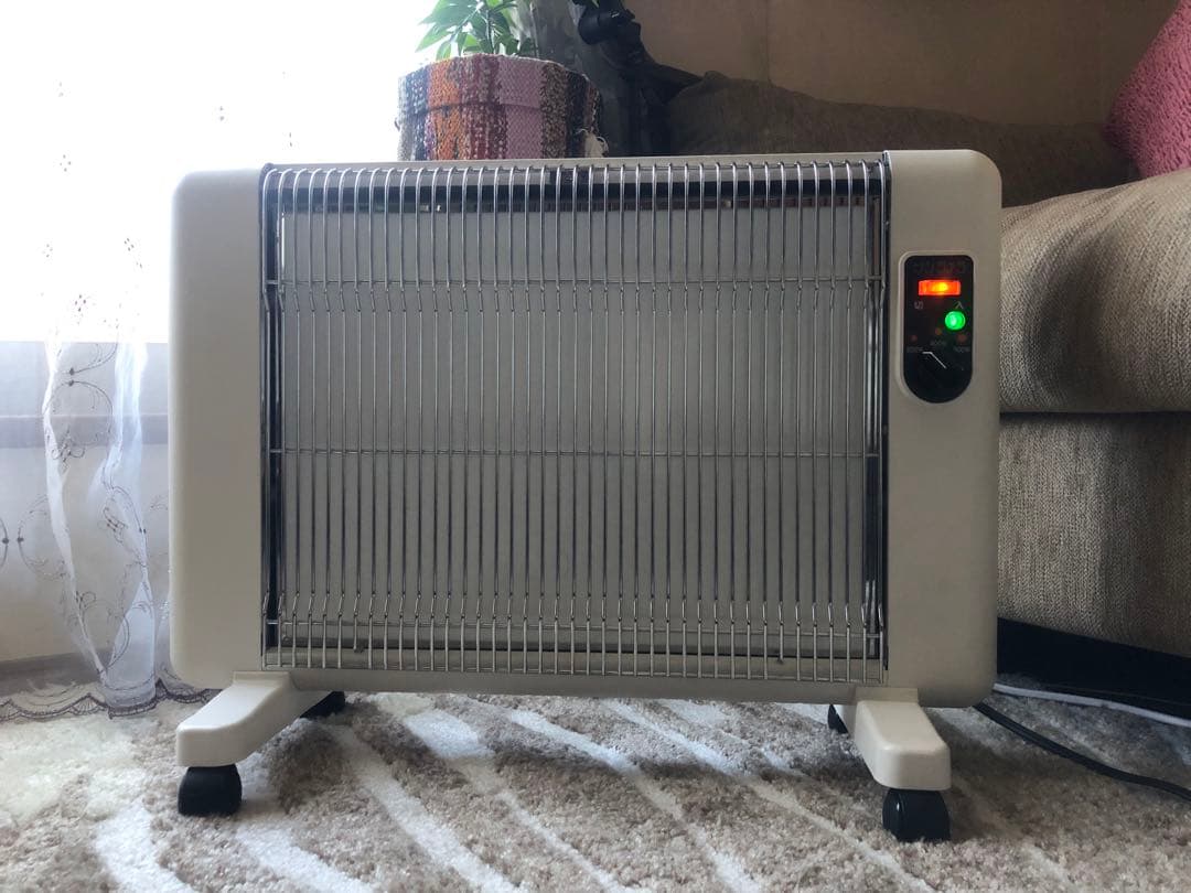 サンラメラ 遠赤外線セラミックパネルヒーター 600型　2022年製