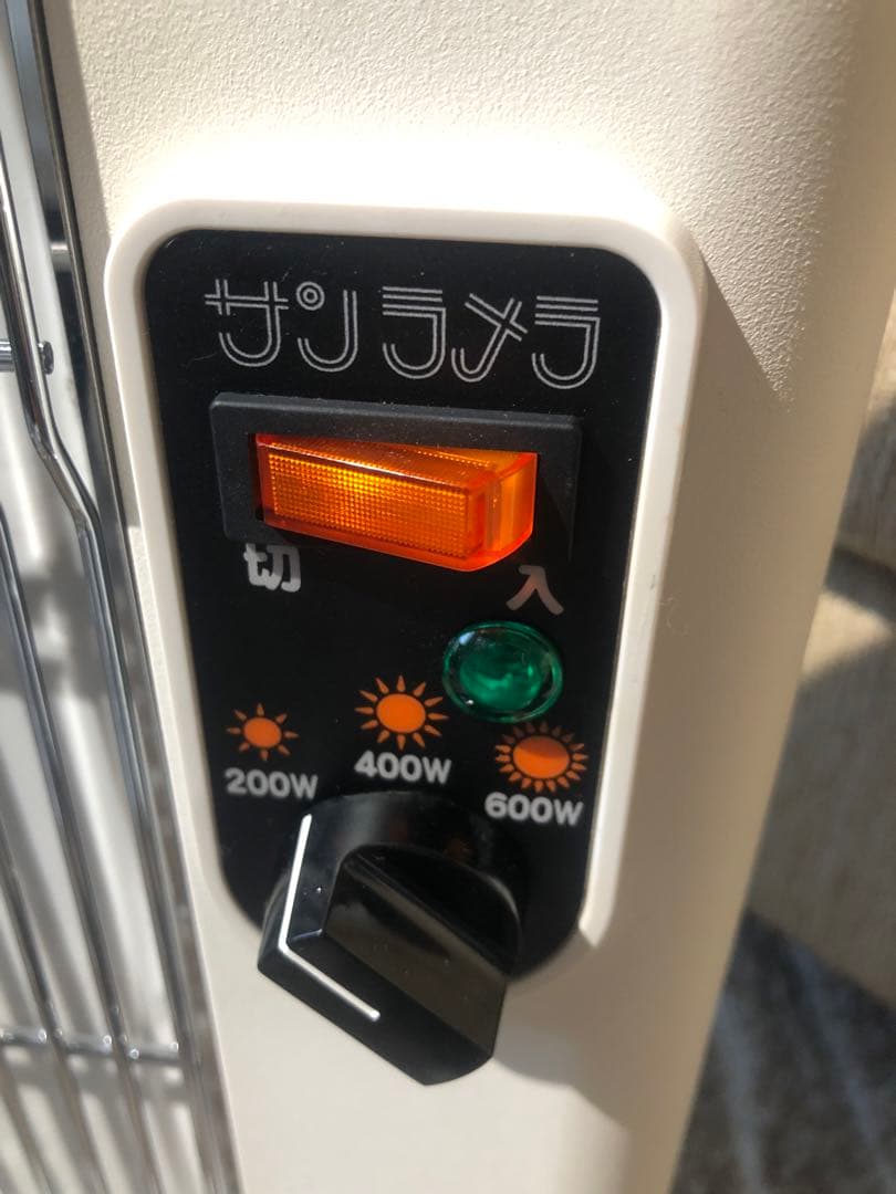 サンラメラ 遠赤外線セラミックパネルヒーター 600型　2022年製