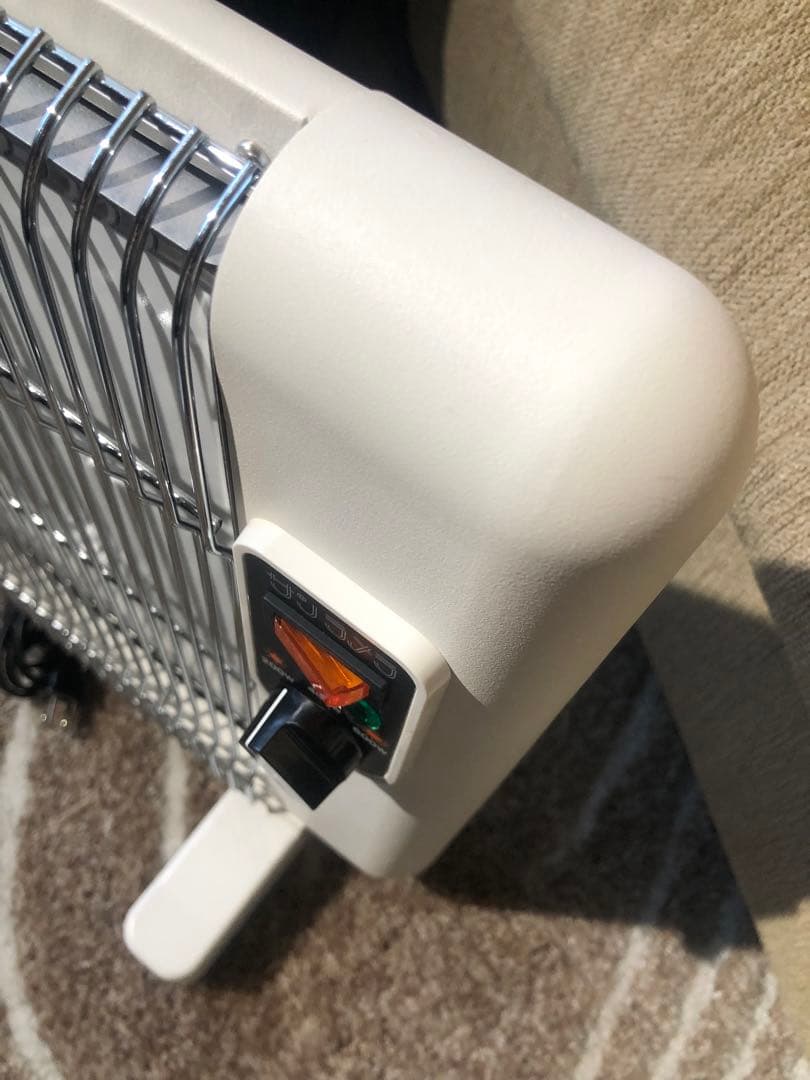 サンラメラ 遠赤外線セラミックパネルヒーター 600型　2022年製