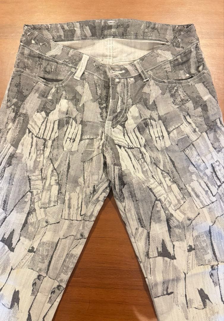 ISSEIMIYAKEイッセイミヤケカジュアルパンツ 白黒抽象柄サイズ1