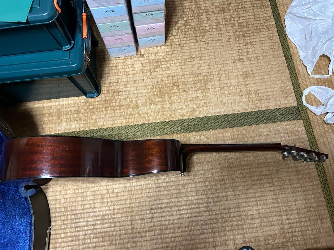 ヤマハ YAMAHA FG-130 グリーンラベル　ギター　中古品　ケース付き