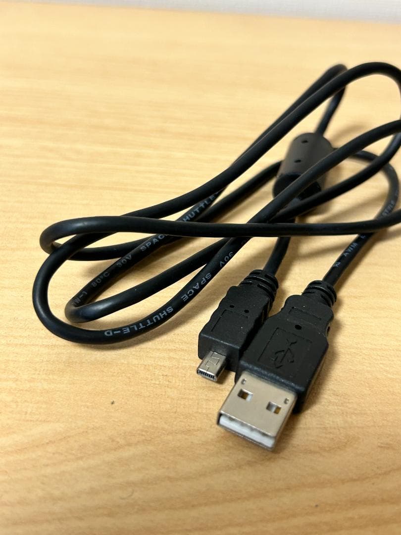 yoketehiさま高機能コンデジ！RICOH CX5 コンパクトデジタルカメラ