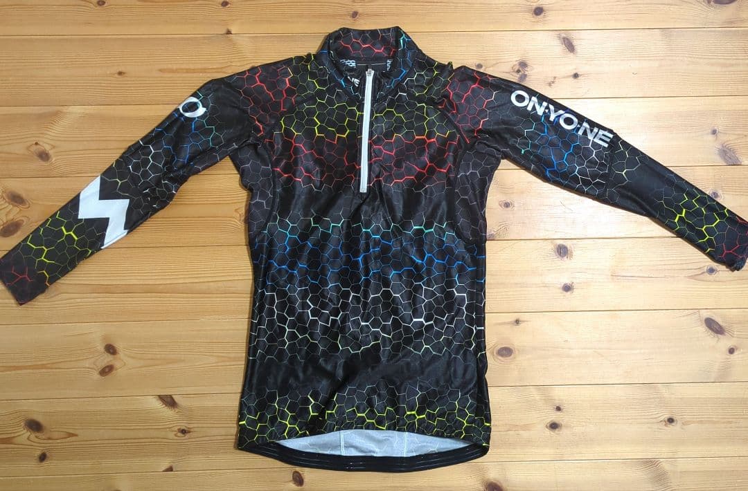 オンヨネ　クロスカントリースキー　ツーピース　キャップ　ヘアバンド　ベスト