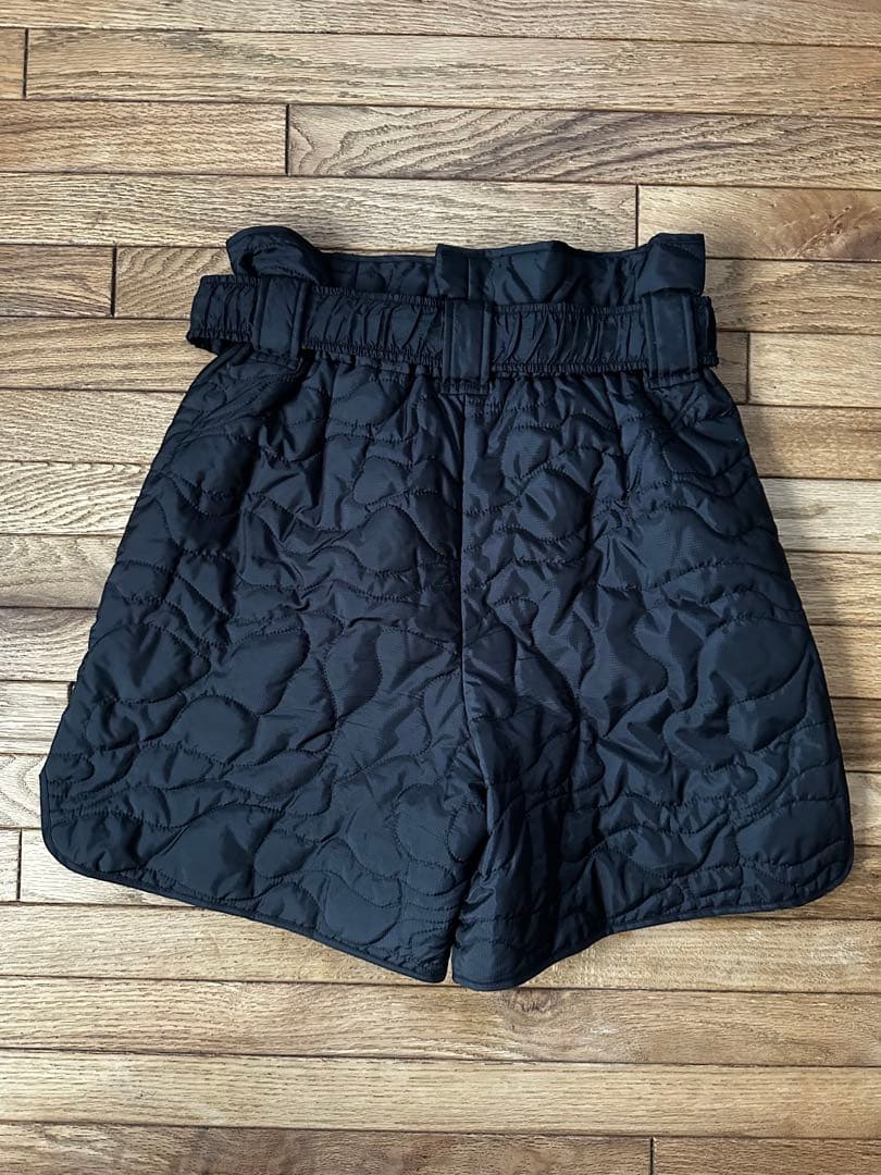 GANNI キルティングショートパンツ