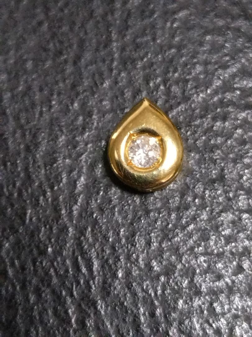 K18 YGダイヤモンド しずく型ペンダントトップ チャーム トップのみ