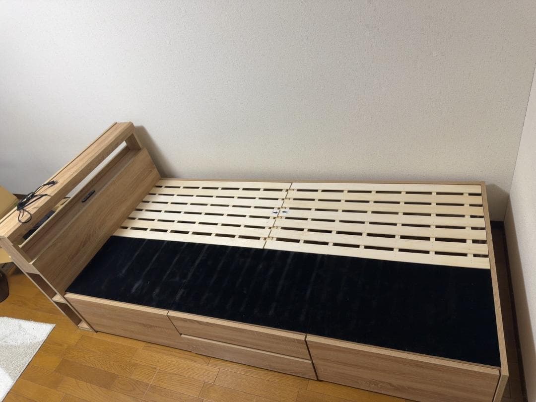 こまさん 大阪京都限定 美品 ニトリ シングル ベッドフレーム 収納付き